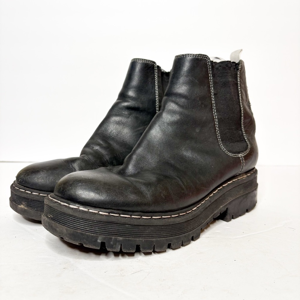 Marc Fisher Black Leather Women’s Ankle Chunky Chelsea Boots Size 7.5